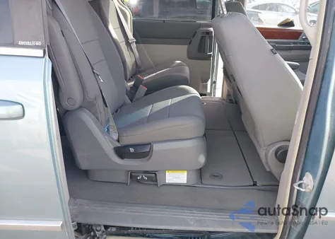 2009 Chrysler Town & Country Touring from USA, damaged, VIN 2A8HR54199R567618